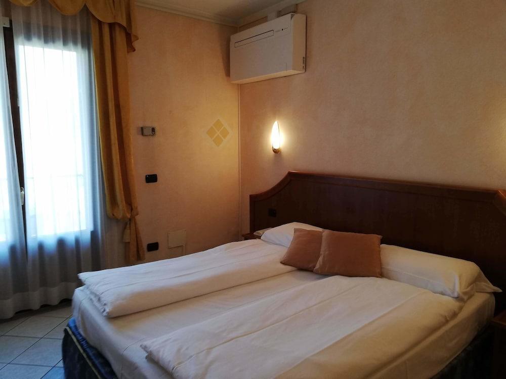 Hotel Giardino Cannobio Eksteriør billede