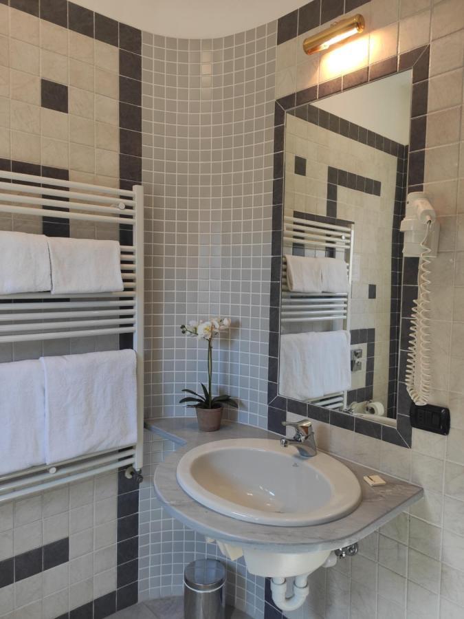 Hotel Giardino Cannobio Eksteriør billede